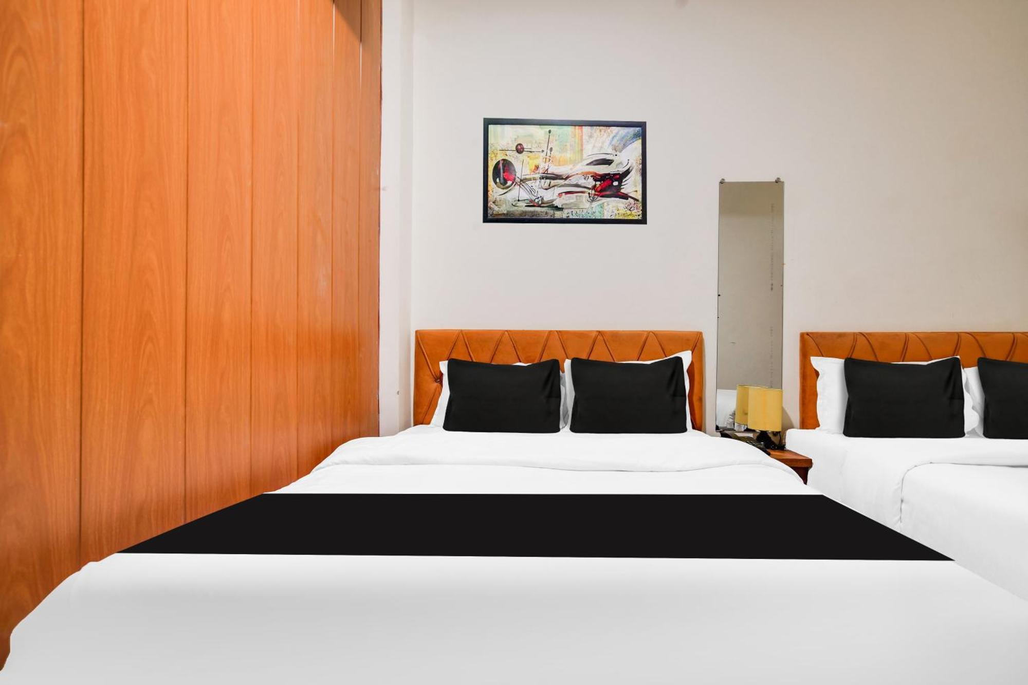Hotel O Ujjain Near Hari Fatak Bagian luar foto